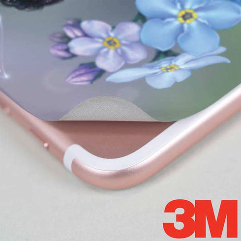 Forget Me Not by Rachel Anderson iPhone 7 Skin