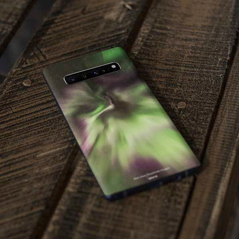 StockTrek Full Sky Aurora Galaxy S10 Skin