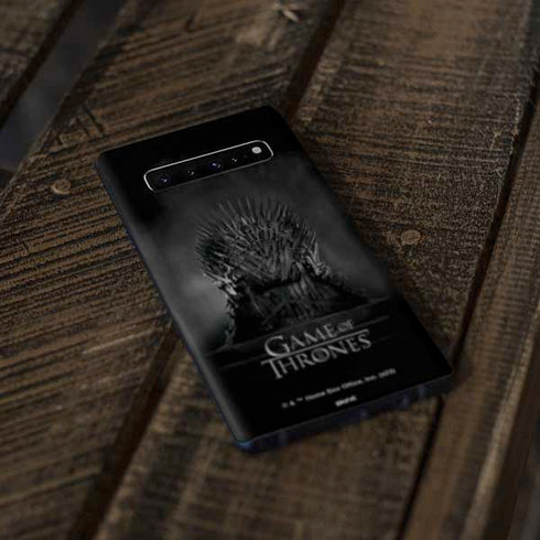 Game of Thrones: The Iron Throne Galaxy S10 Plus Skin