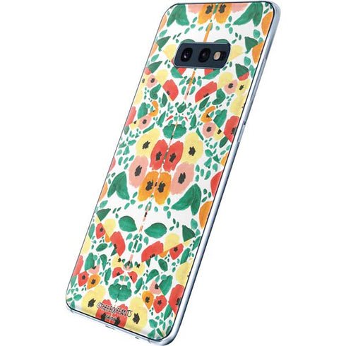 Bouffants and Broken Hearts Geometric Flowers Galaxy S10e Skin