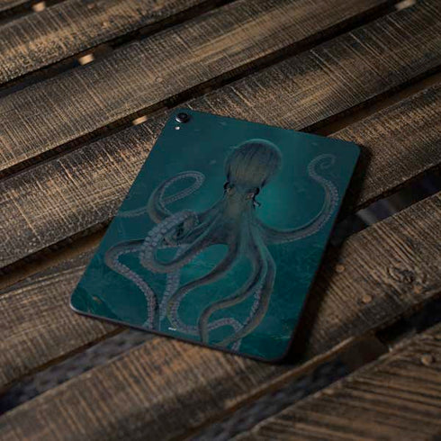 Giant Octopus by Vincent Hie Apple iPad Pro Skin