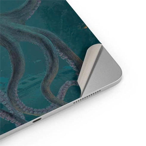 Giant Octopus by Vincent Hie iPad Pro 13in M4 (2024) Skin