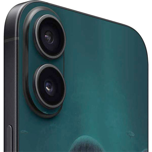 Giant Octopus by Vincent Hie iPhone 16 Plus Skin