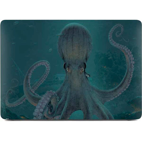 Giant Octopus by Vincent Hie Apple MacBook Pro 16-inch Skin
