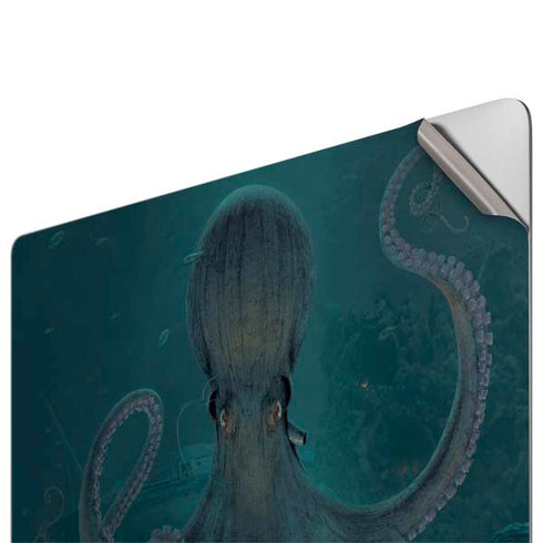 Giant Octopus by Vincent Hie Apple MacBook Pro 16-inch Skin