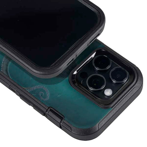 Giant Octopus by Vincent Hie Otterbox Defender iPhone Skin