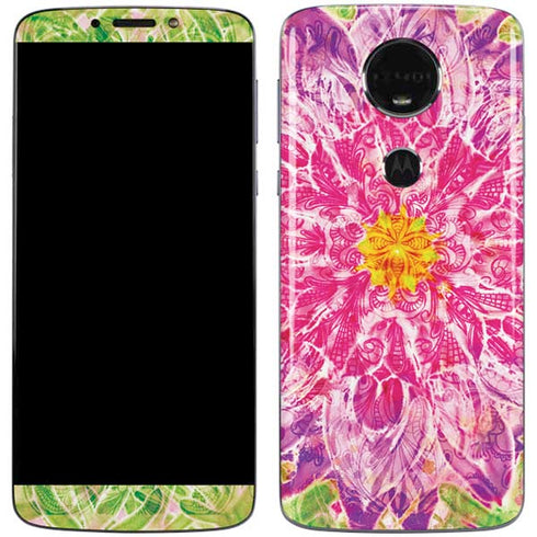 Ginseng Flower Moto E5 Plus Skin