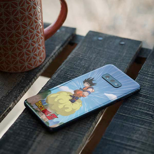 Dragon Ball Z Goku and Nimbus Galaxy S10e Skin