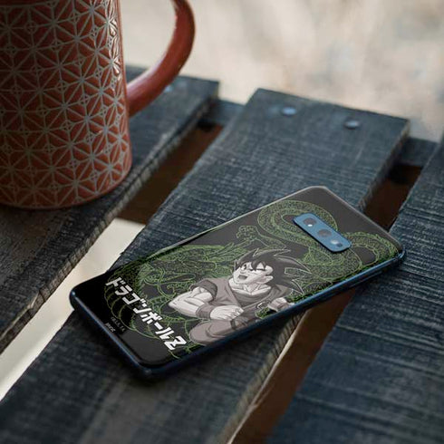 Dragon Ball Z Goku and Shenron Galaxy S10e Skin