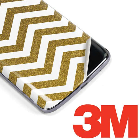 Gold Chevron Moto E5 Plus Skin