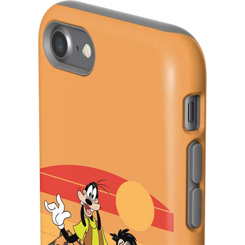 Disney Goof Family Trip iPhone SE (2nd & 3rd Gen) Pro Case
