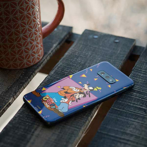 Disney Goofy and Max Galaxy S10e Skin