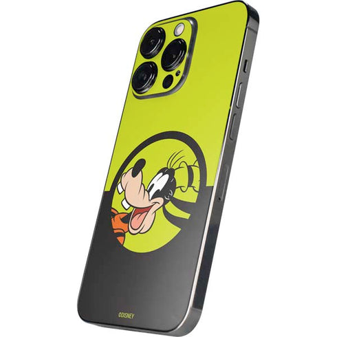 Disney Friends Goofy iPhone 16 Pro Skin