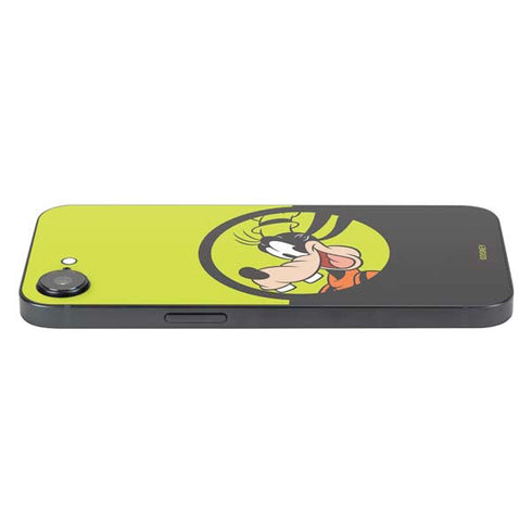 Disney Friends Goofy iPhone 16e Skin