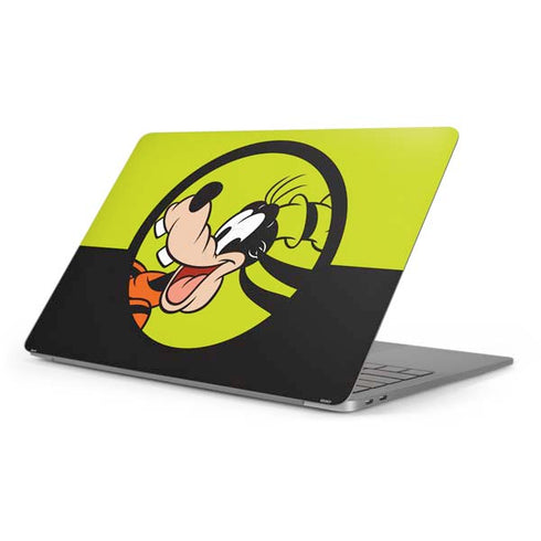 Disney Friends Goofy Apple MacBook Pro 16-inch Skin