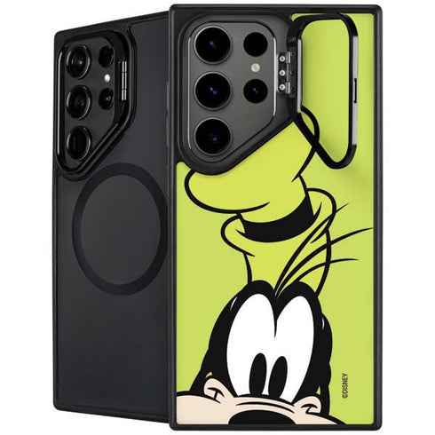 Disney Friends Goofy Up Close Galaxy Cases