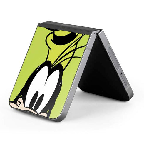 Disney Friends Goofy Up Close Galaxy Z Flip6 Skin