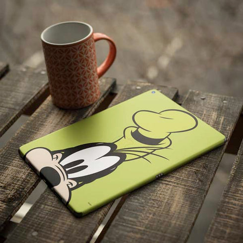 Disney Friends Goofy Up Close iPad Skins