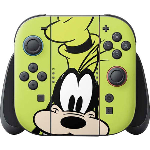 Disney Friends Goofy Up Close Nintendo Skins