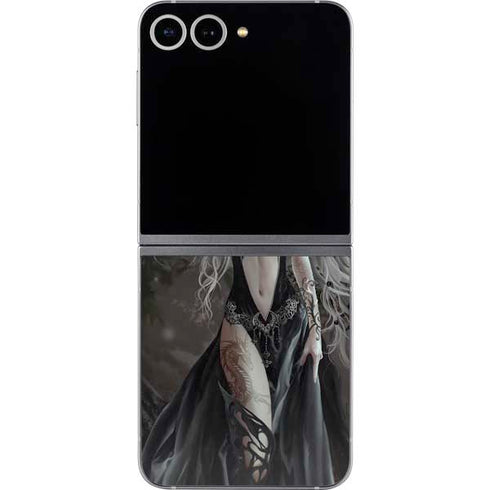 Gothic Princess with Silver Dragon by Nene Thomas Galaxy Z Flip6 Skin