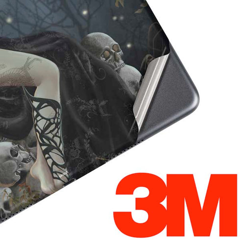 Gothic Queen with Silver Dragon by Nene Thomas iPad Skins