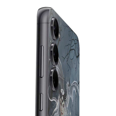 Gothic Queen with Silver Dragon by Nene Thomas Galaxy S25 Skin