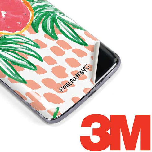 Bouffants and Broken Hearts Graphic Grapefruit Moto E5 Plus Skin
