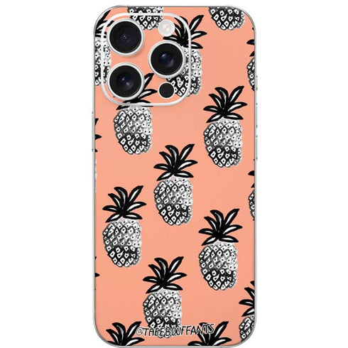 Bouffants and Broken Hearts Gray Scale Pineapple iPhone 16 Pro Skin