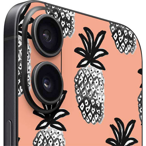 Bouffants and Broken Hearts Gray Scale Pineapple iPhone 16 Skin