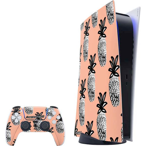 Bouffants and Broken Hearts Gray Scale Pineapple PlayStation PS5 Skins