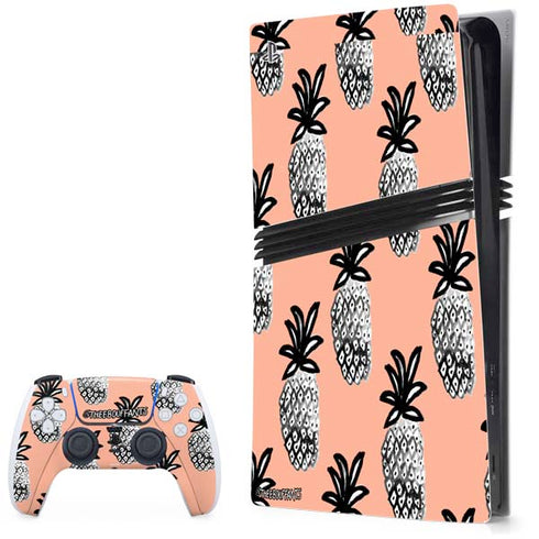 Bouffants and Broken Hearts Gray Scale Pineapple PlayStation PS5 Skins