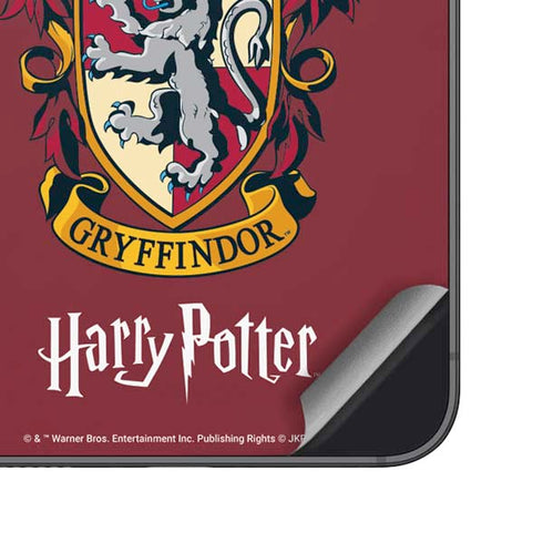 Wizarding World Harry Potter Gryffindor House Crest Galaxy S25 Plus Skin