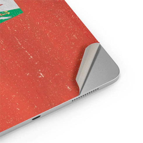 Haitian Flag Distressed iPad Pro 13in M4 (2024) Skin