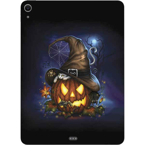 Halloween Cat and Jack O Lantern Pumpkin by Sarah Richter Apple iPad Air Skin
