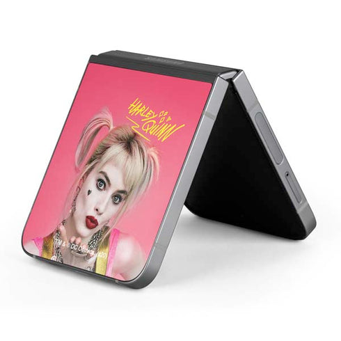 DC Comics Harley Quinn Blowing Kisses Galaxy Z Flip6 Skin