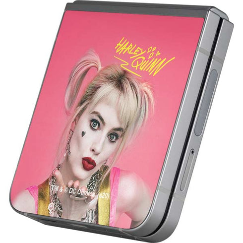 DC Comics Harley Quinn Blowing Kisses Galaxy Z Flip6 Skin