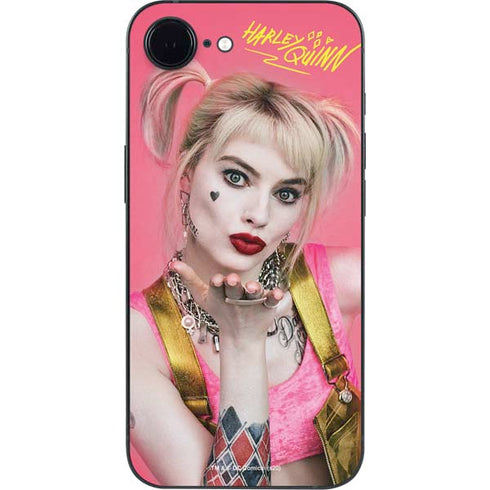 DC Comics Harley Quinn Blowing Kisses iPhone 16e Skin