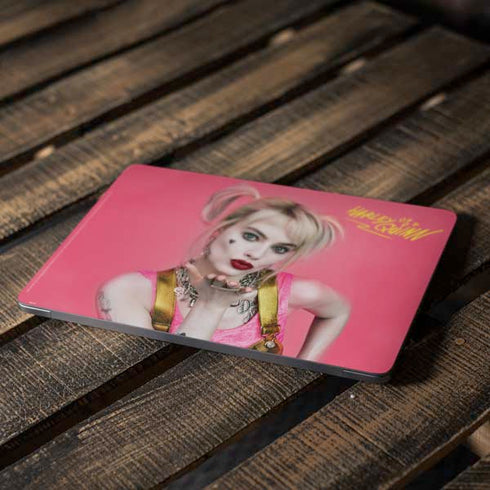DC Comics Harley Quinn Blowing Kisses Apple MacBook Air Skin