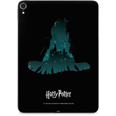 Wizarding World Harry Potter Hats and Hogwarts Apple iPad Pro Skin