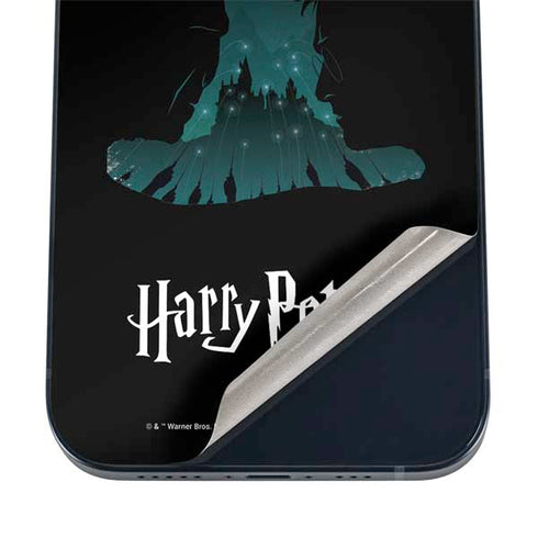 Wizarding World Harry Potter Hats and Hogwarts iPhone 16 Skin
