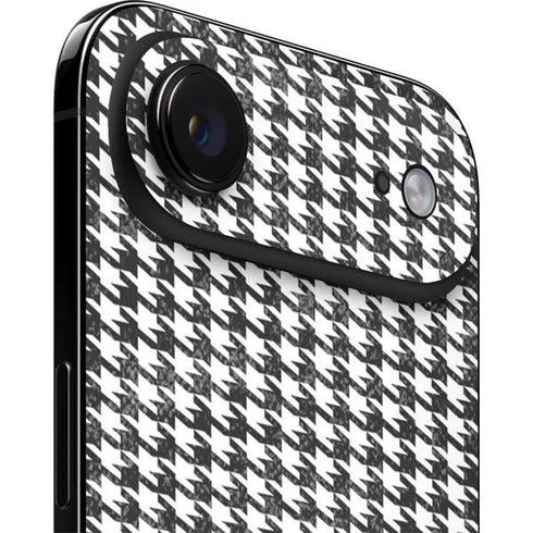 Houndstooth Black/White iPhone 17 Air Skin