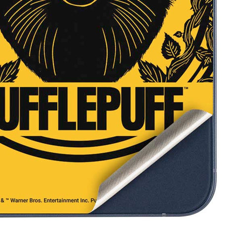 Wizarding Worlds Harry Potter Hufflepuff Illustration Galaxy A35 5G Skin