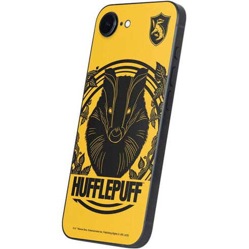 Wizarding Worlds Harry Potter Hufflepuff Illustration iPhone 16e Skin