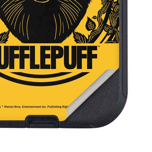 Wizarding Worlds Harry Potter Hufflepuff Illustration Otterbox Defender iPhone Skin