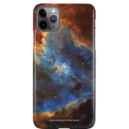 IC 1805 The Heart Nebula in Cassiopeia iPhone Cases