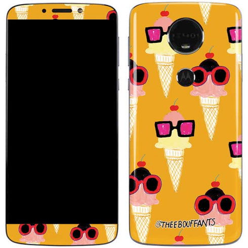 Bouffants and Broken Hearts Ice Cream with Shades Moto E5 Plus Skin