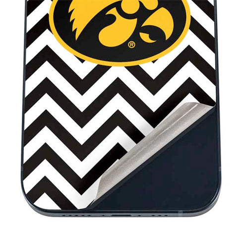 University of Iowa Hawkeyes Chevron Print iPhone 16 Skin