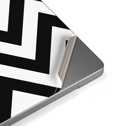 University of Iowa Hawkeyes Chevron Print Apple MacBook Pro 14-inch Skin