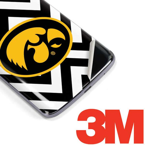 University of Iowa Hawkeyes Chevron Print Moto E5 Plus Skin