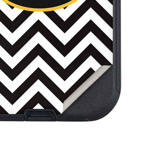 University of Iowa Hawkeyes Chevron Print Otterbox Defender iPhone Skin